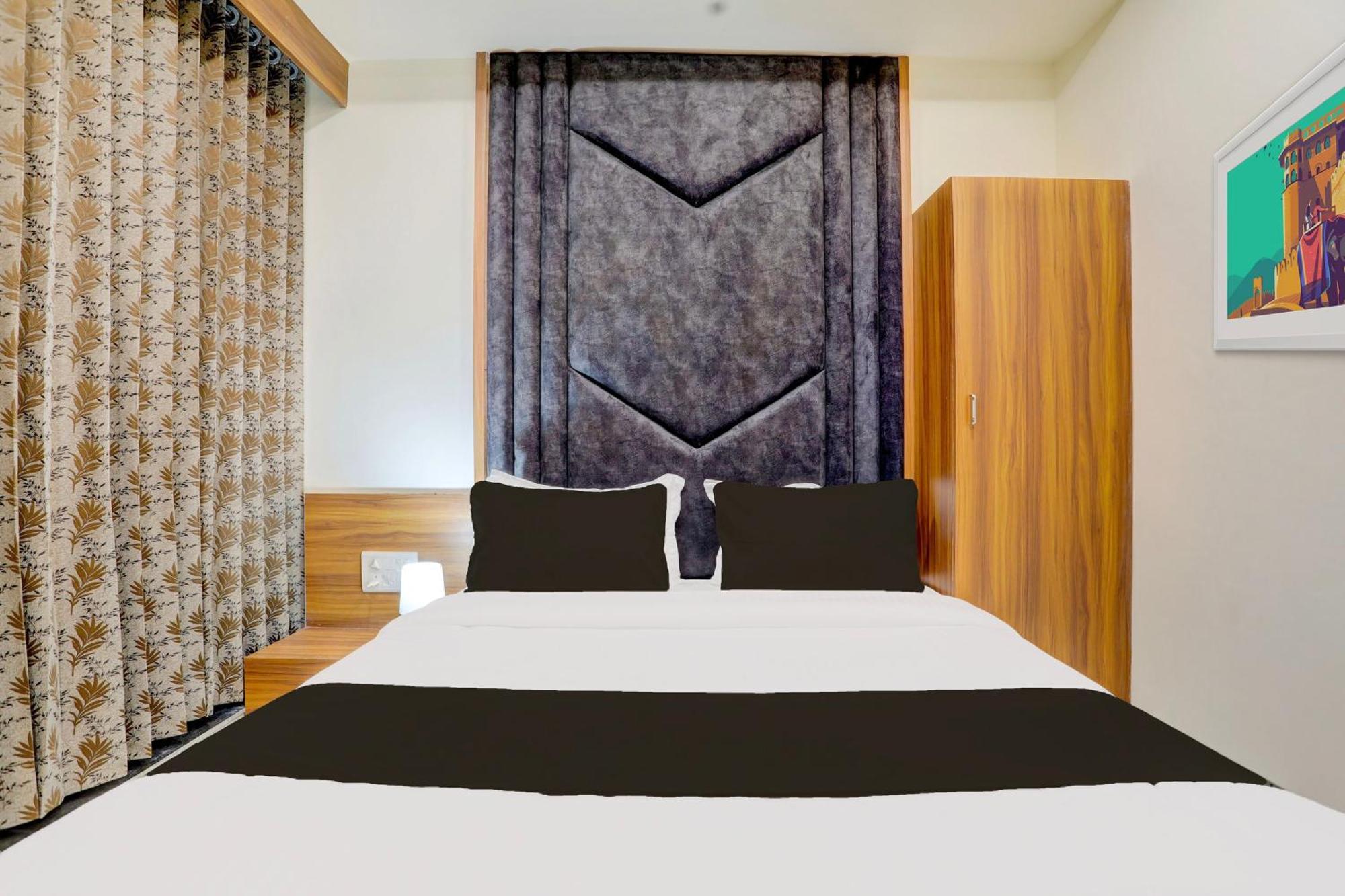 Hotel O Sun Light Ahmedabad Ngoại thất bức ảnh