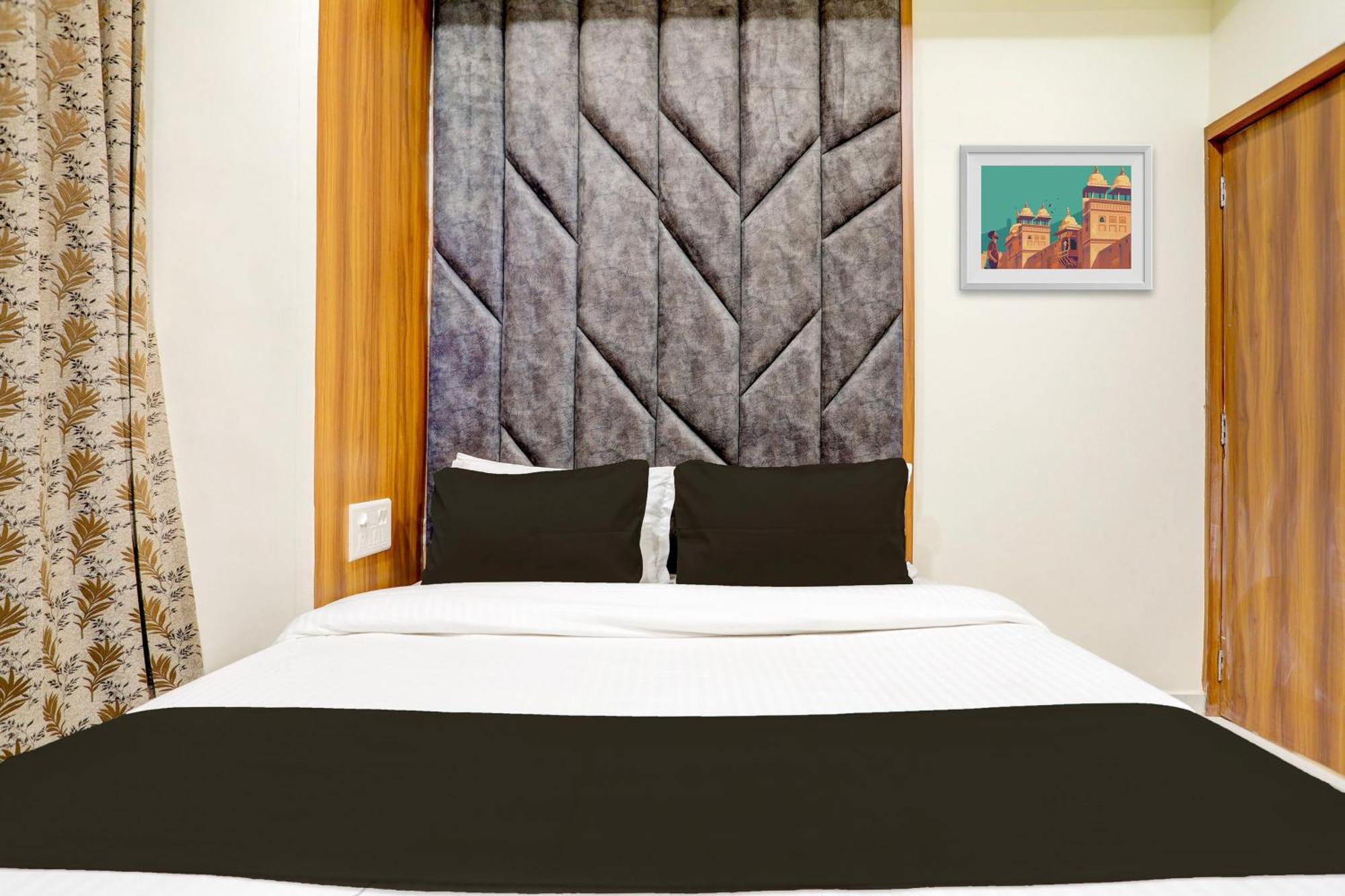Hotel O Sun Light Ahmedabad Ngoại thất bức ảnh