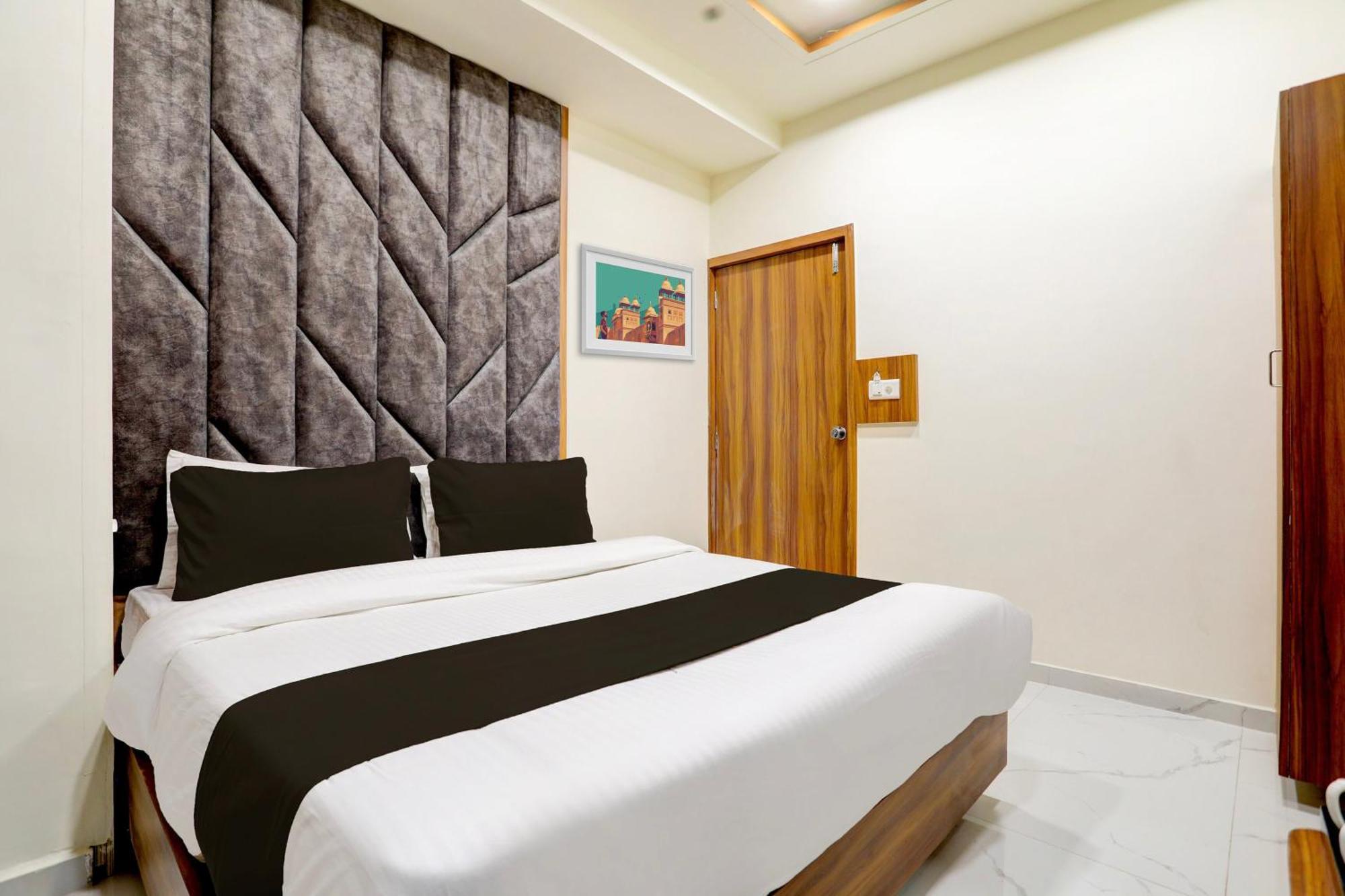 Hotel O Sun Light Ahmedabad Ngoại thất bức ảnh