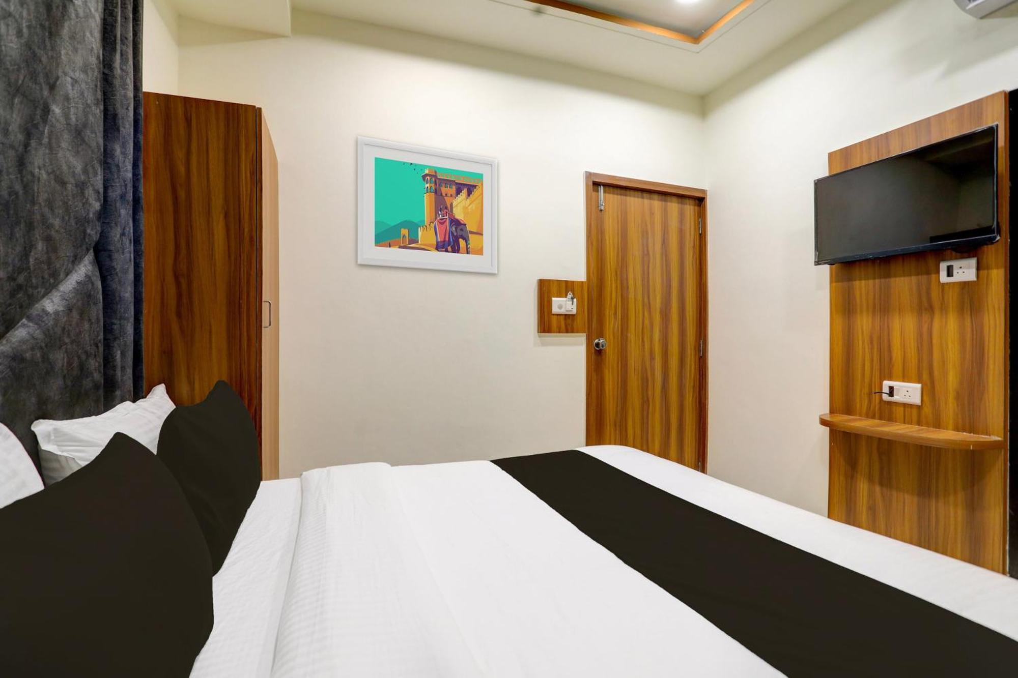 Hotel O Sun Light Ahmedabad Ngoại thất bức ảnh
