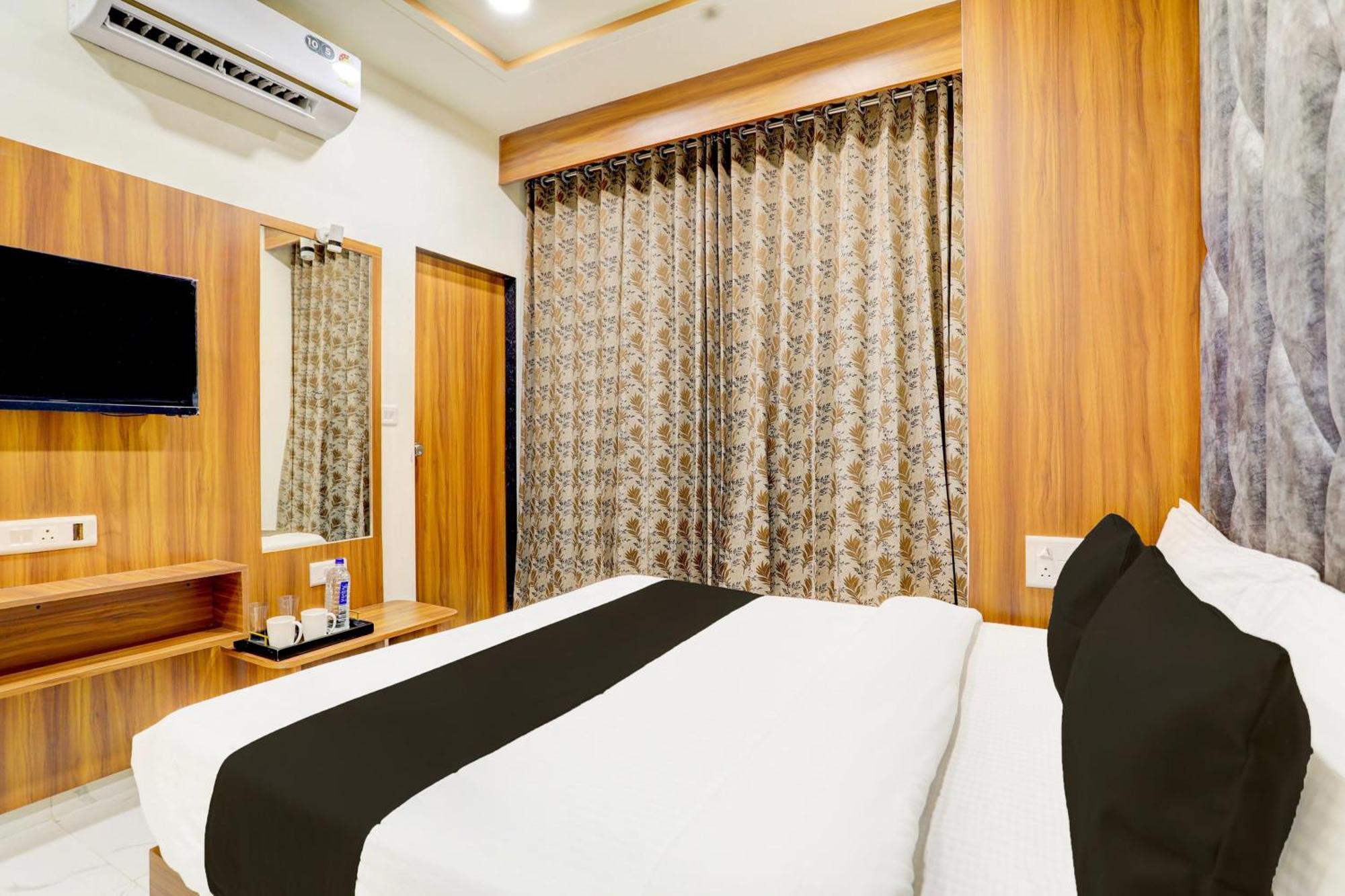 Hotel O Sun Light Ahmedabad Ngoại thất bức ảnh